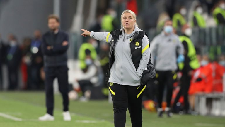  Emma Hayes Head coach of Chelsea FC reacts during the UEFA Womens Champions League match at Juventus Stadium, Turin. Picture credit should read: Jonathan Moscrop / Sportimage(Credit Image: © Jonathan Moscrop/CSM via ZUMA Wire) (Cal Sport Media via AP Images)