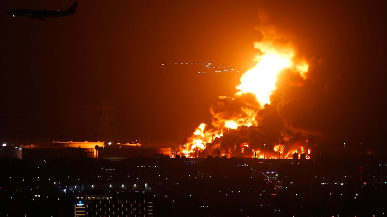     Arab Saudi maju meskipun serangan roket di pabrik minyak dekat Grand Prix