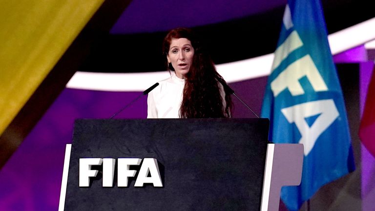   Doha'daki FIFA Kongresi'nde konuşan Lise Klaveness