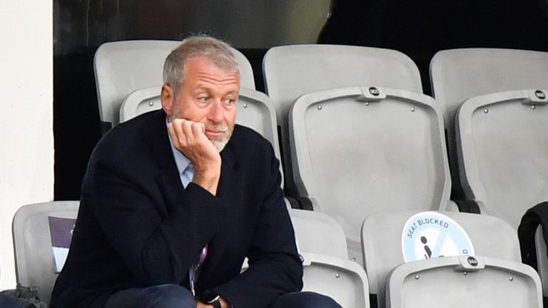 Tras la salida de Roman Abramovich del Chelsea, Felix Jackkins de Amnistía Internacional cree que la Premier League debería revisar a sus dueños.  y directores & # 39 ;  Prueba.