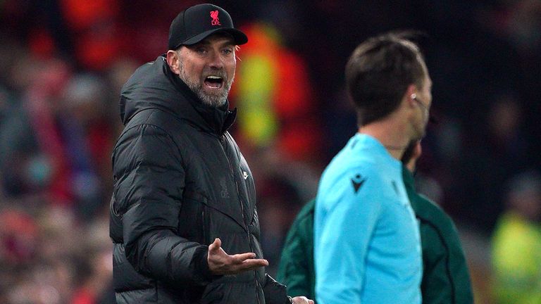 Jurgen Klopp remonstrates with the official during Liverpool's 1-0 defeat to Inter Milan