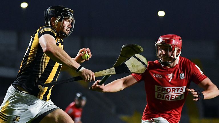 26 March 2022; Walter Walsh of Kilkenny in action against Ciarán Joyce of Cork during the Allianz Hurling League Division 1 Semi-Final match between Cork and Kilkenny at P..irc Ui Chaoimh in Cork. Photo by Piaras .. M..dheach/Sportsfile