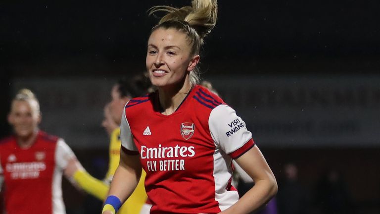 Leah Williamson celebrates after putting Arsenal 3-0 up versus Reading
