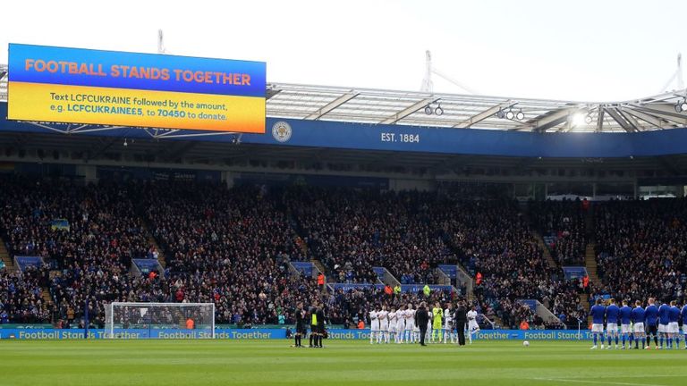Leicester and Leeds players pay tribute to Ukraine