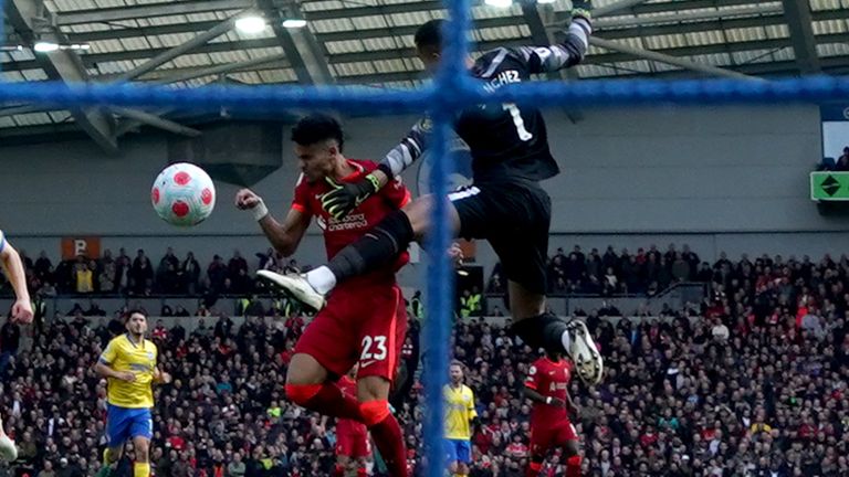 Brighton keeper Robert Sanchez avoided a red card for his challenge on Liverpool&#39;s Luis Diaz.