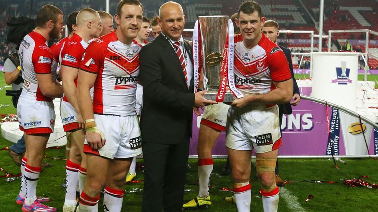 Grand Final 2014: James Roby, Paul Wellens and Nathan Brown pose with the Super League trophy. Pic Paul Currie/Sportimage.