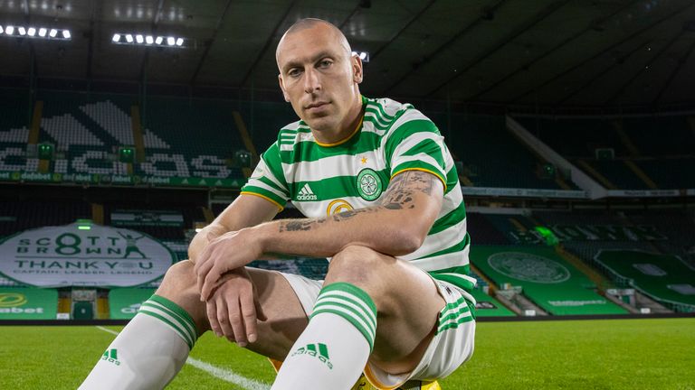 La final de Scott Brown se jugó en casa en un estadio vacío.