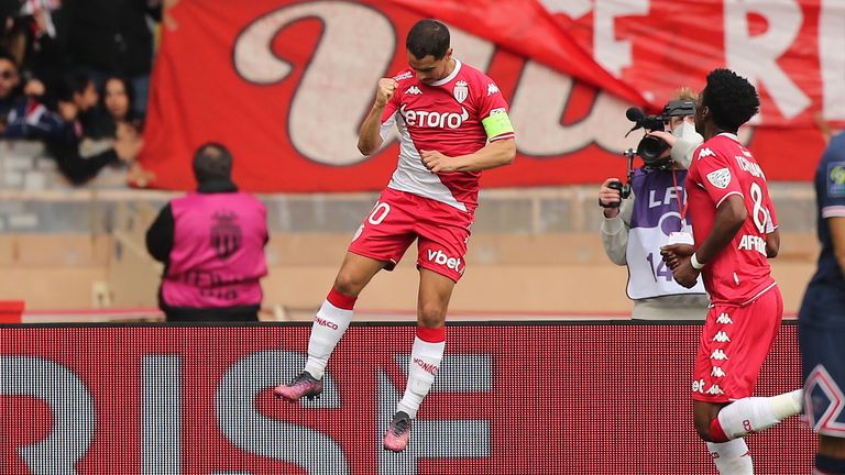 Wissam Ben Yedder ha segnato una doppietta quando il Monaco ha battuto il PSG 3-0 in Ligue 1