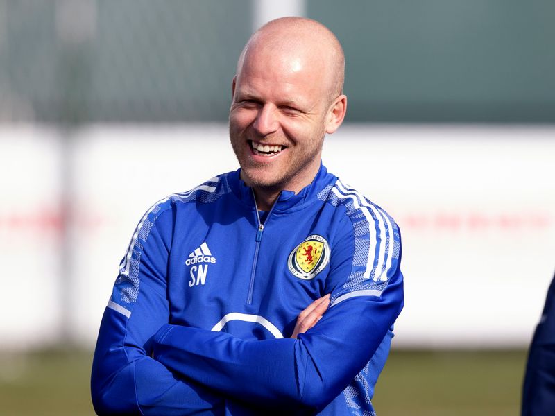 Steven Naismith hoping Andy Robertson and Lyndon Dykes feature for Scotland