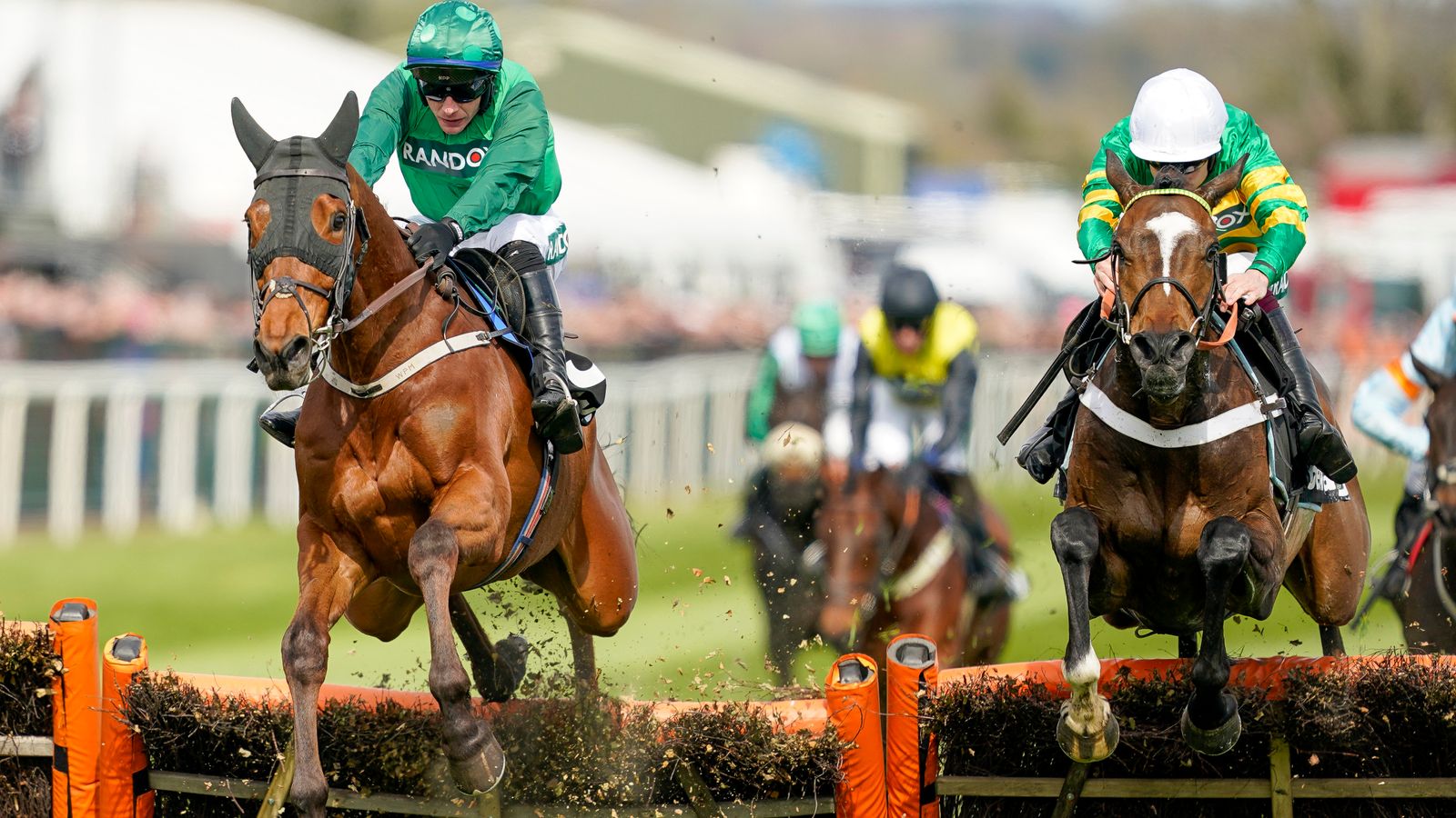 Jonbon supera a El Fabiolo en el thriller de Aintree |  Noticias de carreras