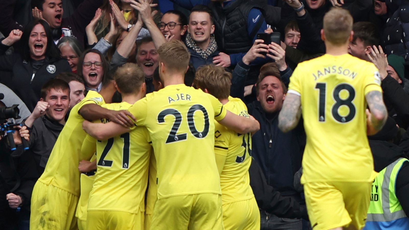 Chelsea Vs Brentford LIVE! Third-placed Blues Host 15th-placed Bees In ...