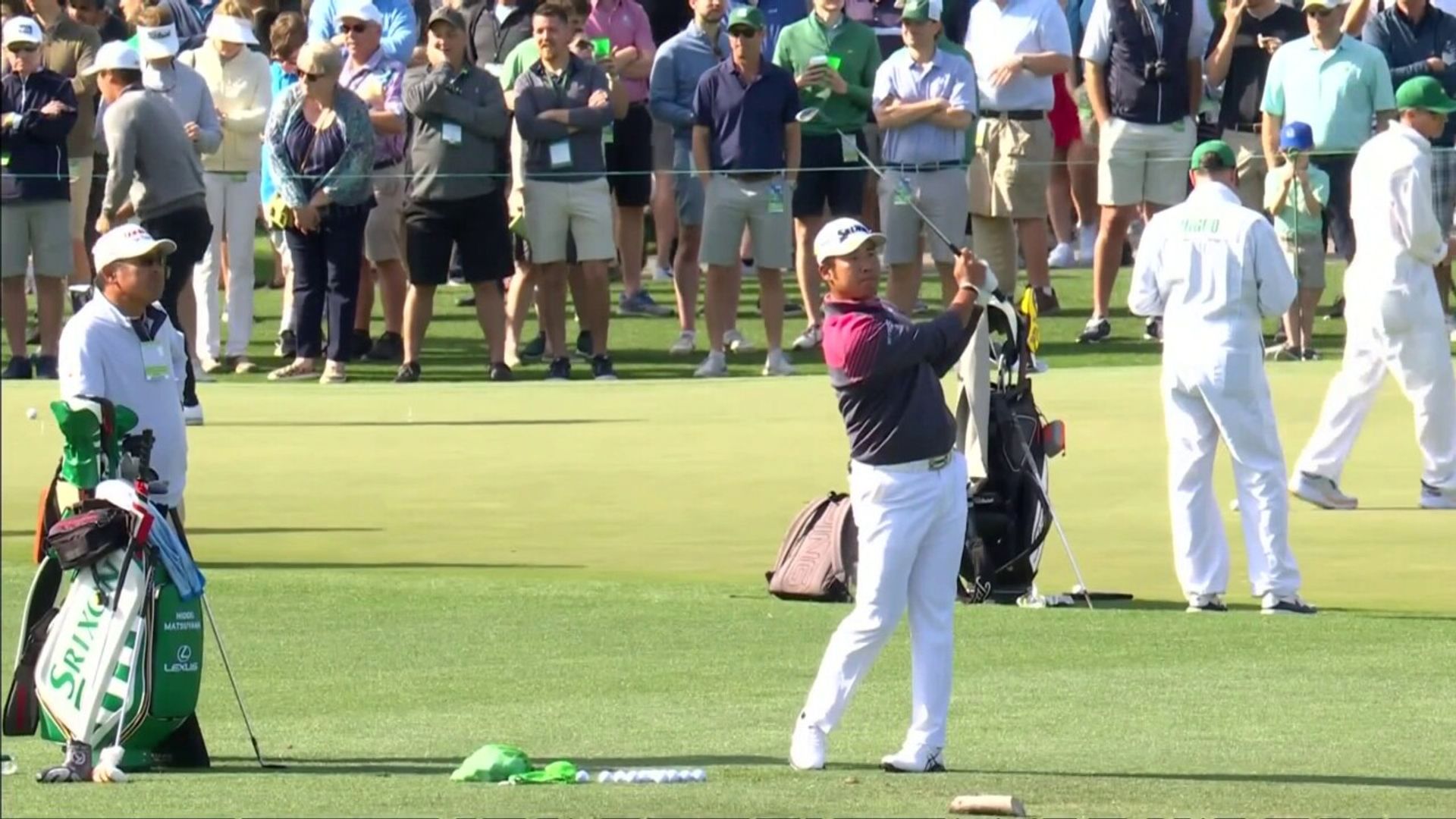 Matsuyama practicing at Augusta as he battles neck injury