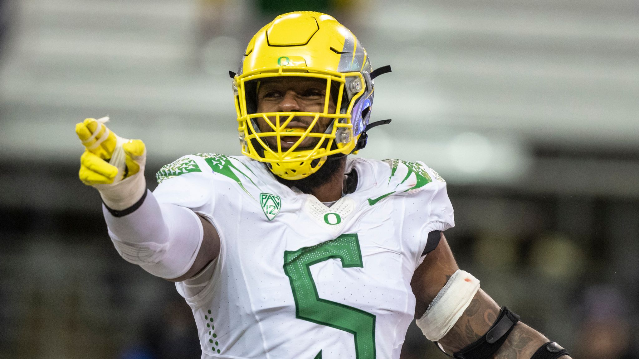 Kayvon Thibodeaux's NFL Draft fate is an unfair mystery - why the Oregon  star is a warning to beware of group-think | NFL News | Sky Sports