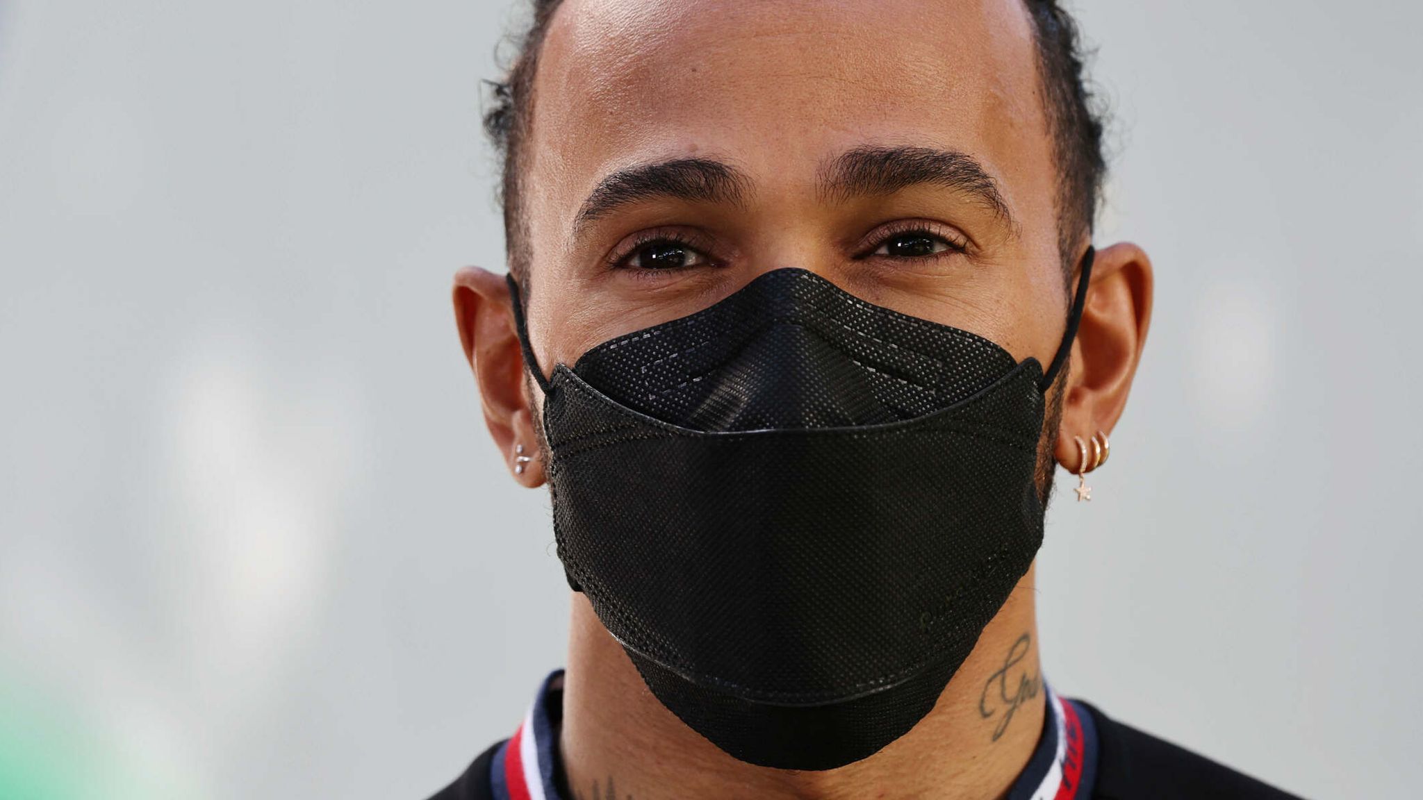 Lewis Hamilton defying Formula 1's jewellery ban as he refuses to get ...