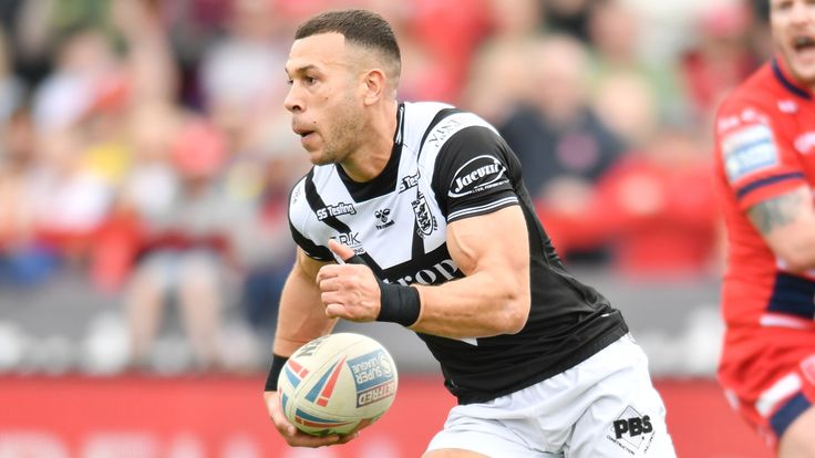 Picture by Will Palmer/SWpix.com - 15/04/2022 - Rugby League - Betfred Super League - Hull KR v Hull FC - Sewell Group Craven Park, Hull, England - Carlos Tuimavave of Hull FC in action during the match against Hull KR