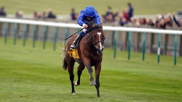 Nations Pride montado por William Buick en camino a ganar las mejores probabilidades en The Betfair Exchange Newmarket Stakes en el día inaugural del Festival QIPCO Guineas en el hipódromo de Newmarket, Newmarket.  Imagen fecha: viernes 29 de abril de 2022.