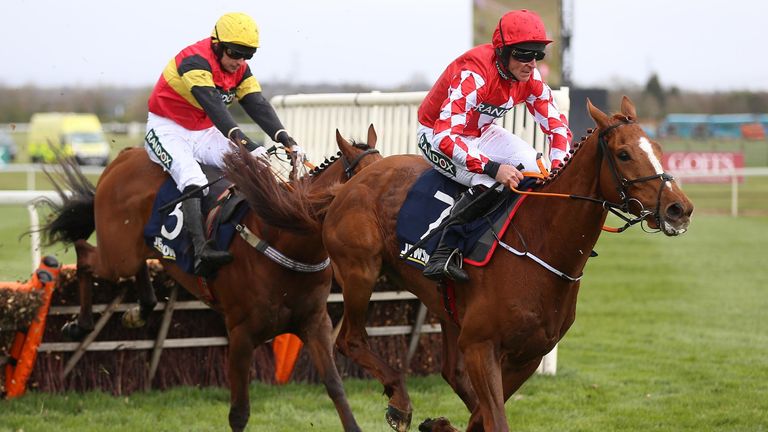 Knight Salute ridden by Paddy Brennan (left) and Pied Piper ridden by Davy Russell jump the last resulting in a dead heat between the two (provisional result pending a steward's enquiry) in the Jewson Anniversary 4-Y-O Juvenile Hurdle at Aintree Racecourse, Liverpool. Picture date: Thursday April 7, 2022.