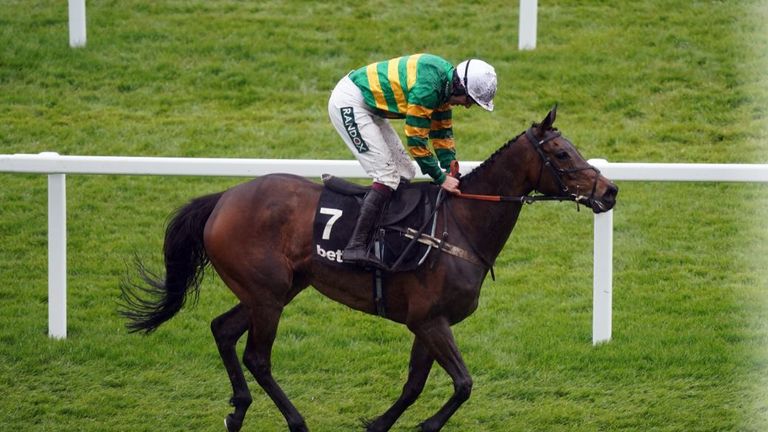 Epatante finished well clear of her rivals in the Aintree Hurdle