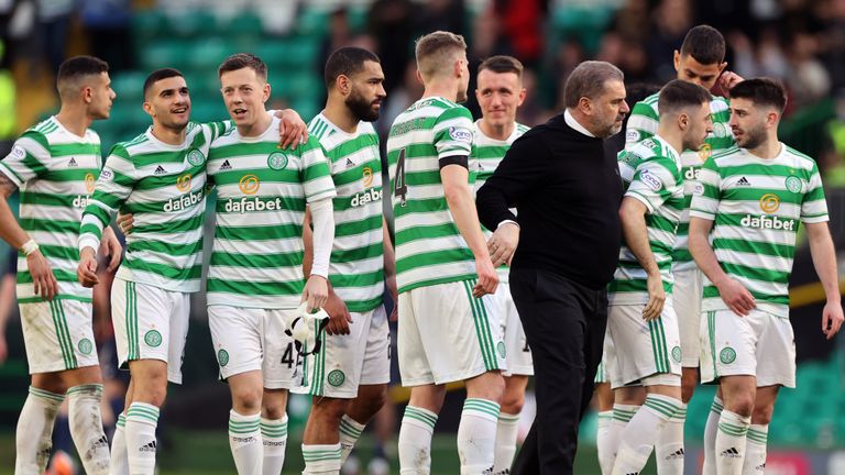 Celtic manager Ange Postecoglou with his players following the cinch Premiership match at Celtic Park, Glasgow.