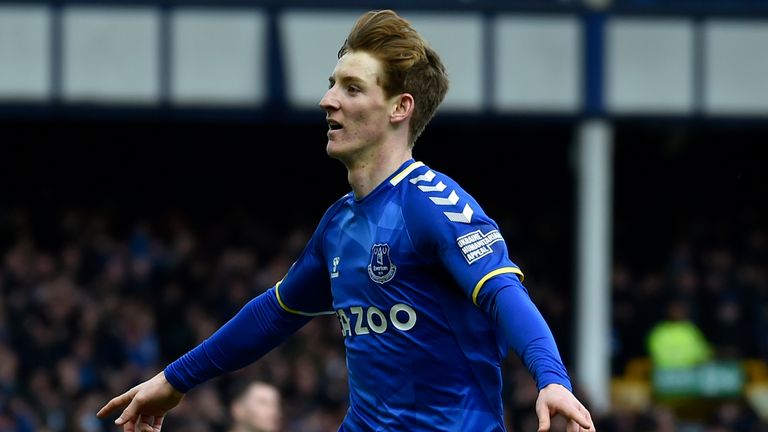 Anthony Gordon celebrates scoring for Everton vs Man Utd