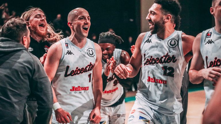 Leicester Riders celebrate their back to back League wins  Pete Simmons - Leicester Riders