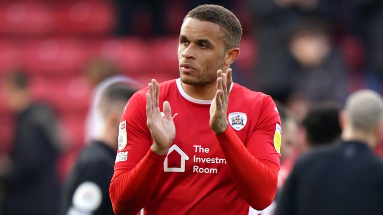 Carlton Morris ของ Barnsley