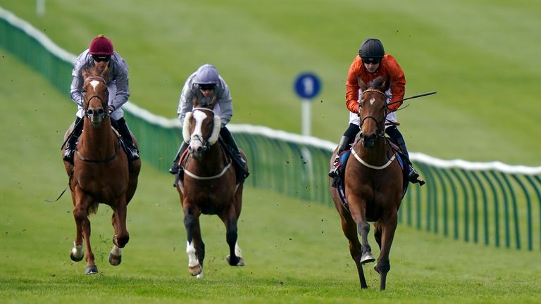 Double Or Bubble and Jack Mitchell win the Abernant Stakes at Newmarket