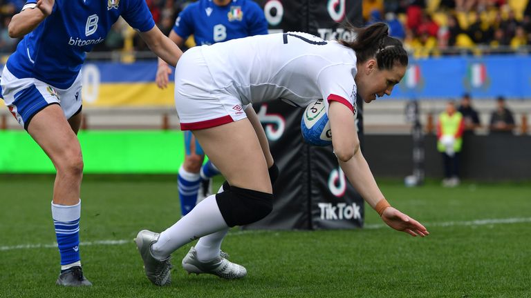 Emily Scarratt came off the bench to score for England