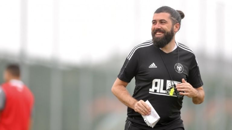 Eugenio Senna, exentrenador de Juventus y Yeovil
