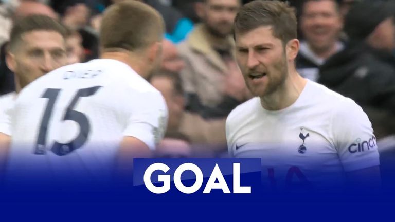 Ben Davies finds an immediate response for Tottenham to make it 1-1 against Newcastle.