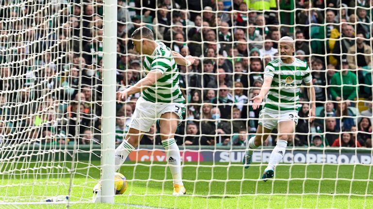 GLASGOW, SCOTLAND - APRIL 09: Celtic's Giorgos Giakoumakis makes it 2-0 during a cinch Premiership match between Celtic and St Johnstone at Celtic Park, on April 09, 2022, in Glasgow, Scotland. (Photo by Rob Casey / SNS Group)
