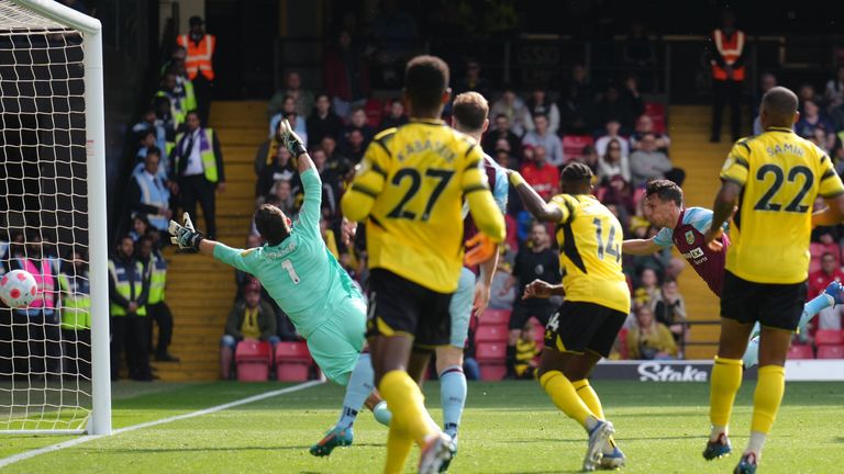 Burnley's Jack Cork (second right) scores their equaliser