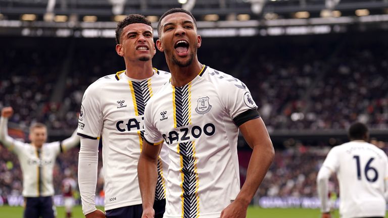 Mason Holgate celebra el empate el domingo