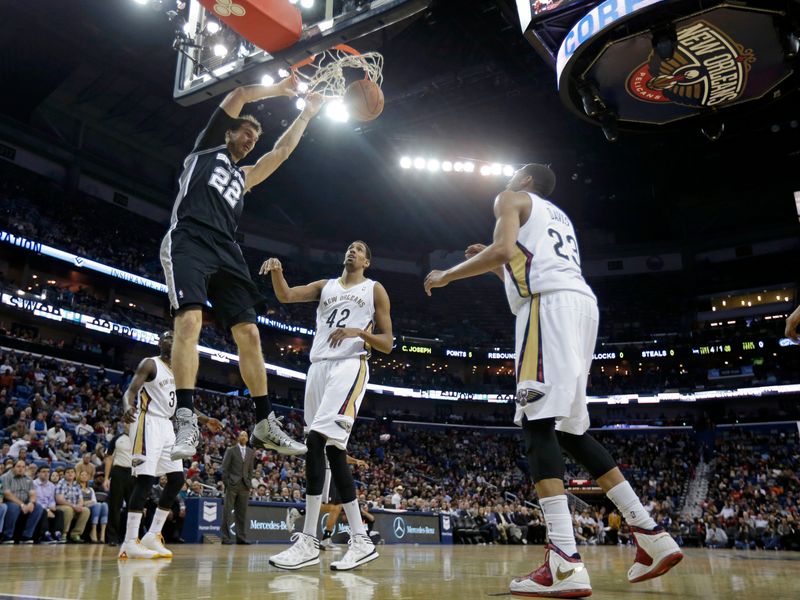 Spurs 103-113 Pelicans: C.J. McCollum and Pelicans leave Gregg