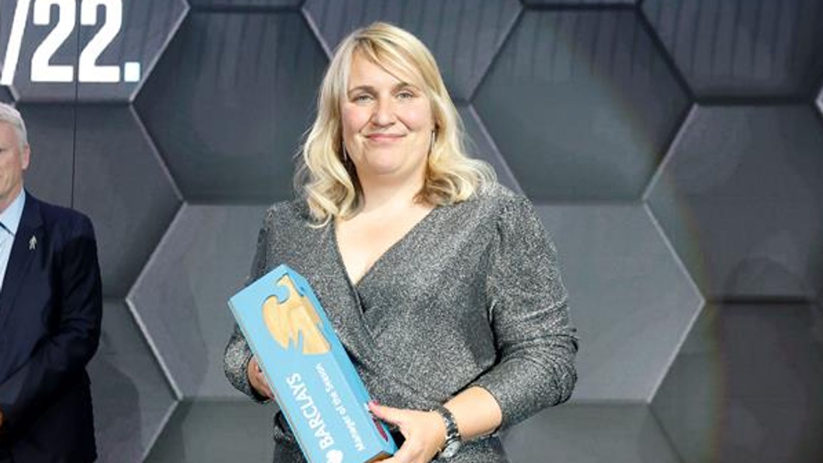 Emma Hayes: la jefa del Chelsea Women es nombrada Manager de la temporada de la WSL de la FA tras su tercer título consecutivo |  Noticias de futbol