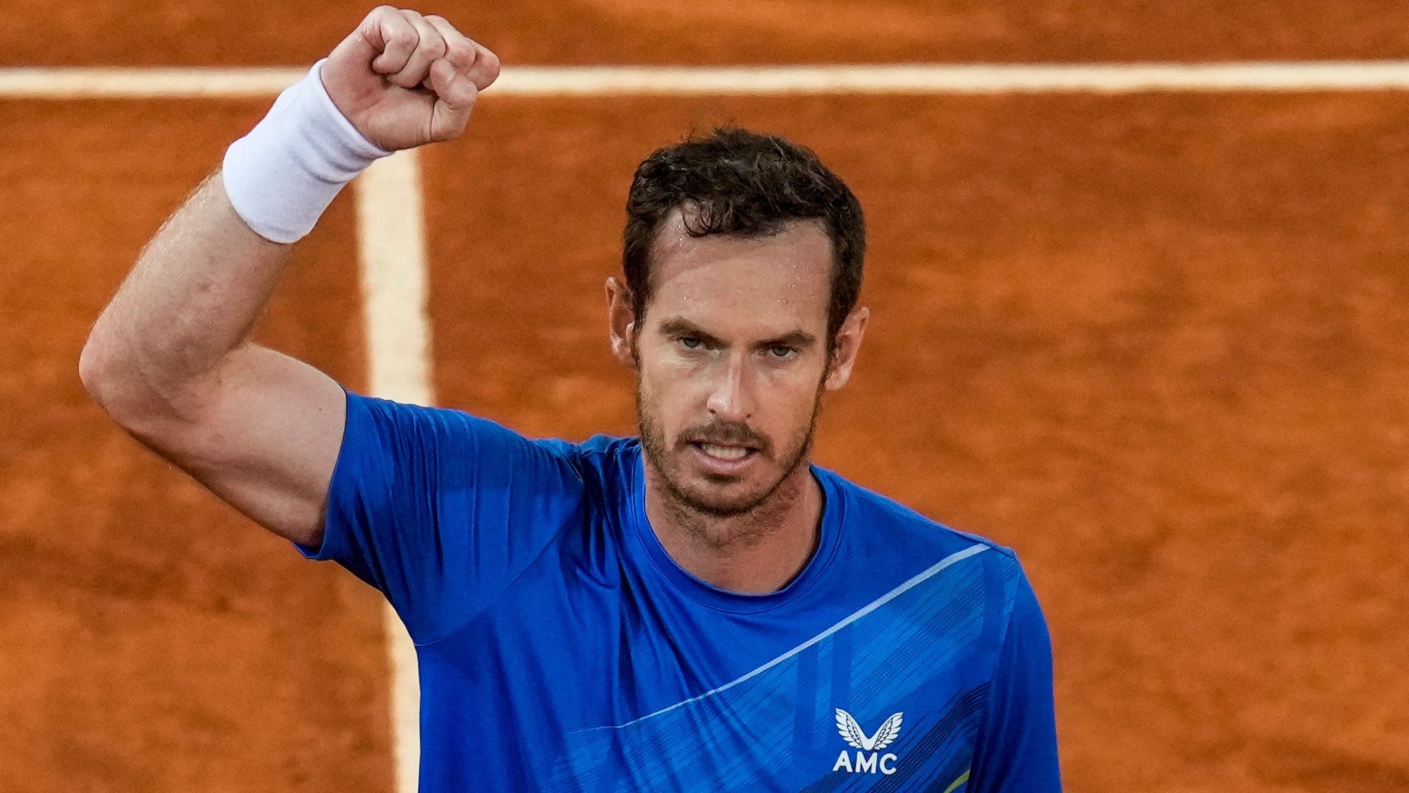 Andy Murray wins on clay for first time in five years with straight-sets victory over Dominic Thiem at Madrid Open Tennis News Sky Sports
