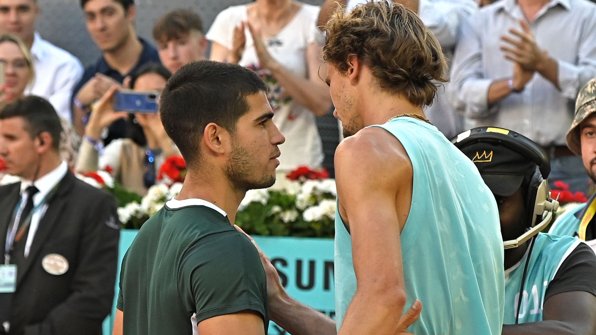 Madrid Open: Carlos Alcaraz Beats Alexander Zverev In Straight Sets To ...