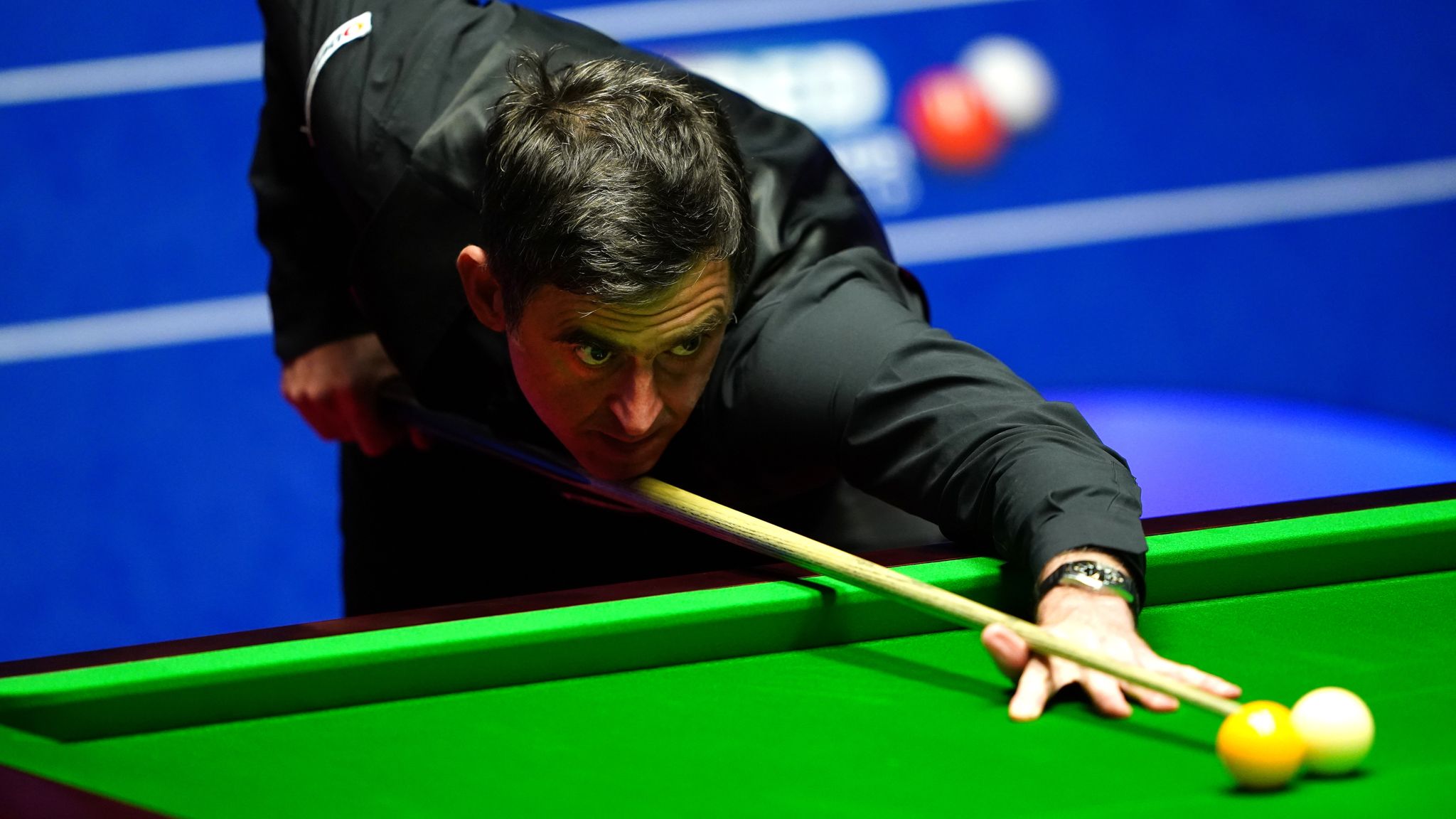 ronnie o sullivan playing snooker