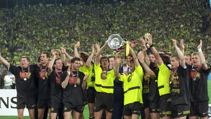 Borussia Dortmund celebrate their Champions League final win over Juventus in Munich on May 28, 1997.