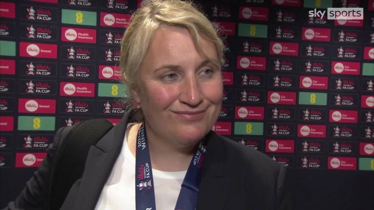 Emma Hayes: Chelsea Kadınlar Takımı'nın patronu, art arda üçüncü şampiyonluğun ardından FA WSL Sezonun Menajeri seçildi | Futbol Haberleri