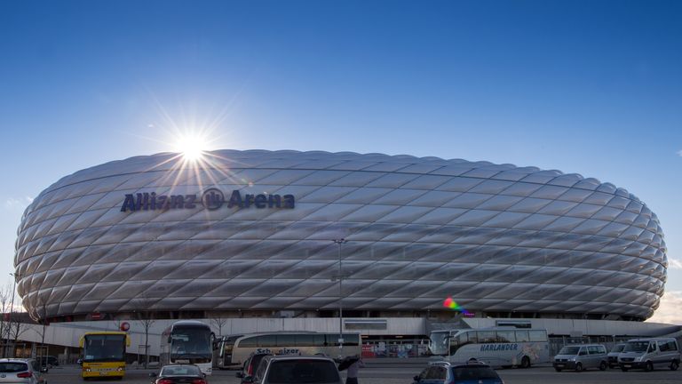 NFL Avrupa ve İngiltere Başkanı Brett Gosper, Almanya'daki Allianz Arena'nın ilk normal sezon NFL maçına ev sahipliği yapması hakkında konuşuyor. 
