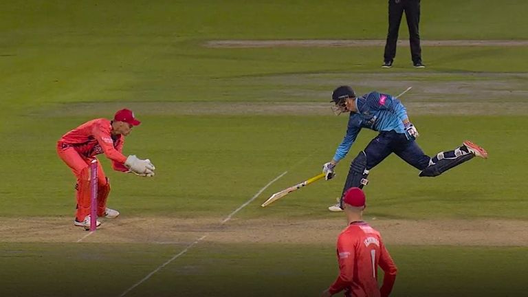 Lancashire and Yorkshire tied their T20 Blast match after a dramatic final over at Old Trafford.