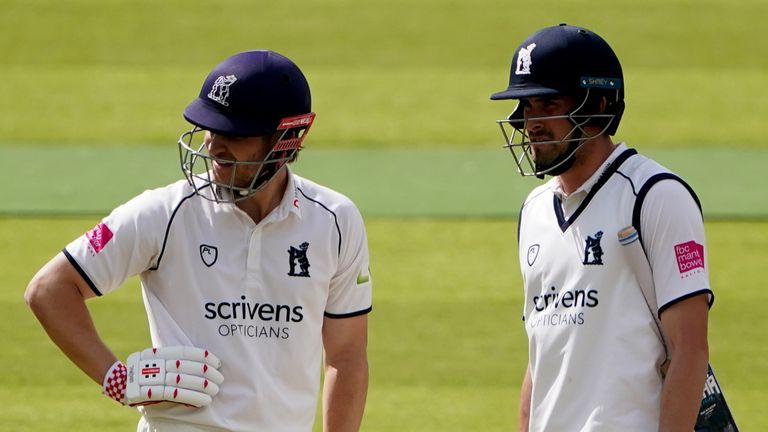 Warwickshire's Sam Hain (L) and Will Rhodes (PA Images)