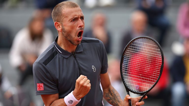 Dan Evans of Great Britain celebrates against Francisco Cerundolo of Argentina during the Men's Singles First Round match on Day 2 of The 2022 French Open at Roland Garros on May 23, 2022 in Paris, France. (Photo by Adam Pretty/Getty Images)