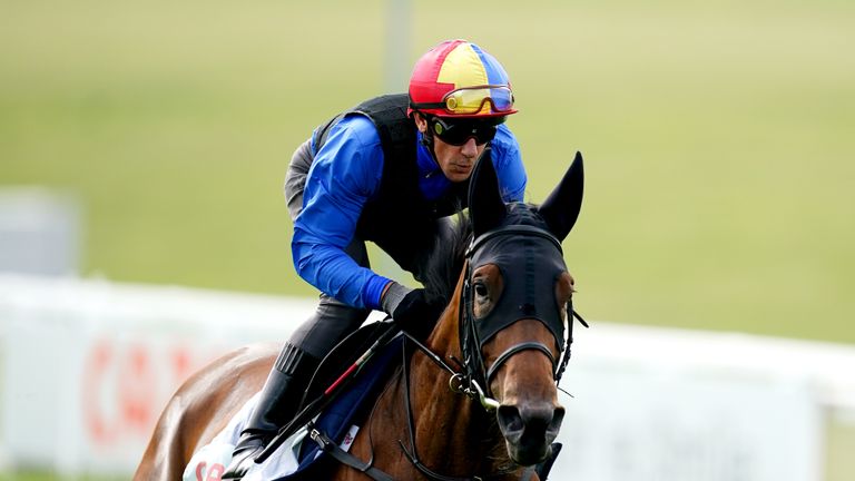 Emily Upjohn and Frankie Dettori take part in Epsom&#39;s Cazoo Derby Gallops Morning