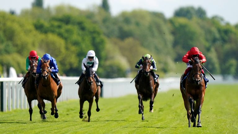 Emily Upjohn stretches clear of the Musidora field at York