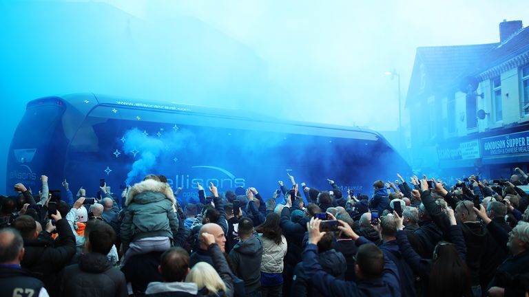 A huge crowd of Everton fans gathered to welcome the team ahead of their match against Chelsea