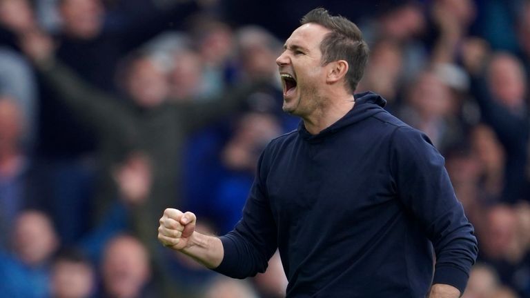 Frank Lampard celebrates Everton&#39;s 1-0 win over Chelsea at full-time (AP)