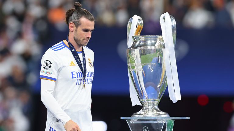 Gareth Bale collects his fifth Champions League winners & # 39;  medal after Real Madrid's victory over Liverpool in Paris 