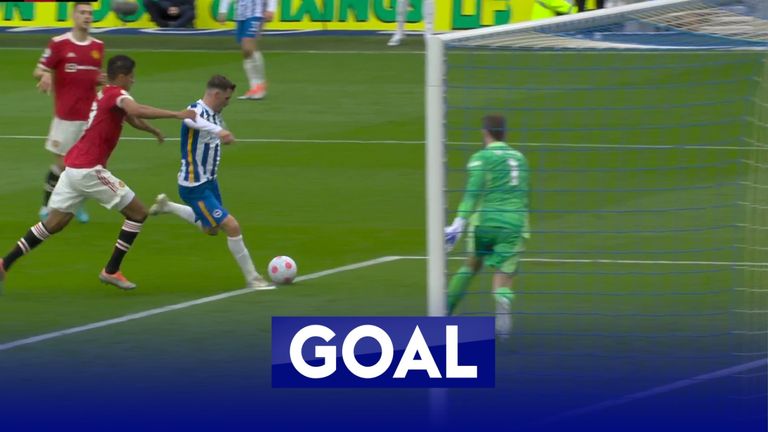 Pascal Gross scores Brighton&#39;s third against Manchester United